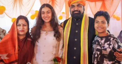 Samrat Choudhary with his wife and kids 1