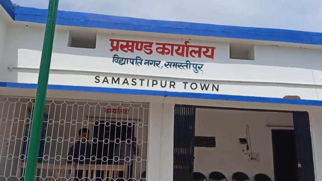 'प्रभारियों' के भरोसे चल रहे आधा दर्जन से अधिक विभाग, जरूरी फाइलों और आदेशों पर अधिकारी के हस्ताक्षर न होने से लोगों को कार्यालयों के लगाने पड़ रहे हैं चक्कर 1 IMG 20260508 WA0008