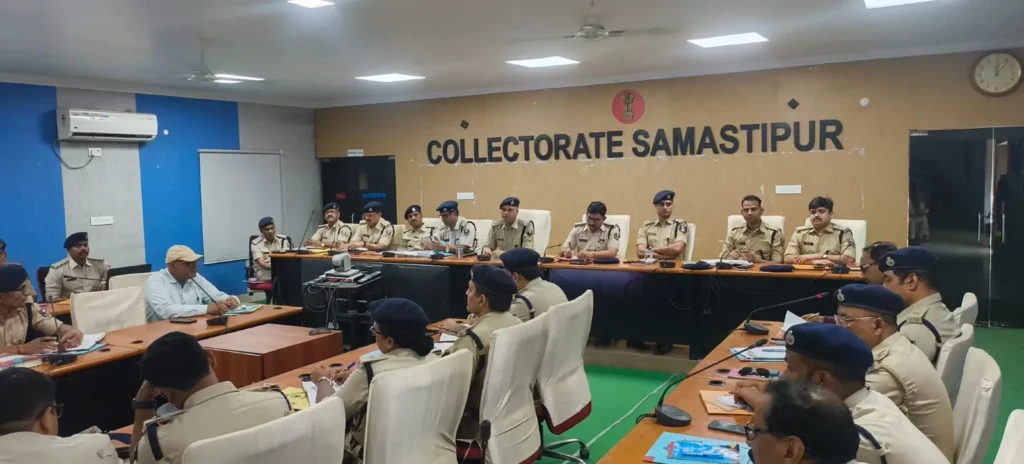 अपराध नियंत्रण को लेकर समस्तीपुर SP सख्त, थानाध्यक्षों को लगाई फटकार 1 IMG 20260511 WA0000