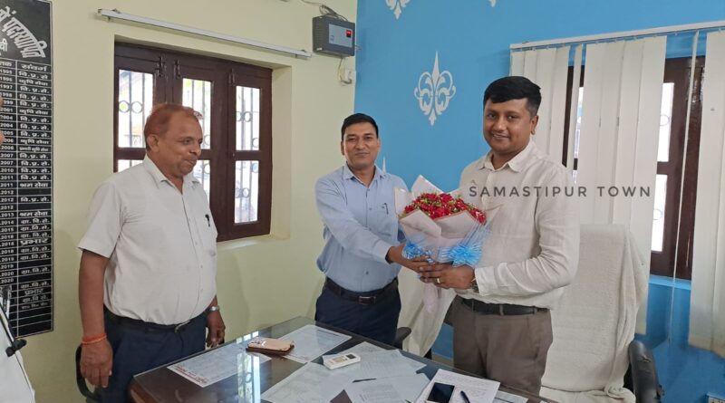 मोहम्मद महताब अंसारी ने विद्यापतिनगर BDO का संभाला पदभार 1 IMG 20260515 WA0032