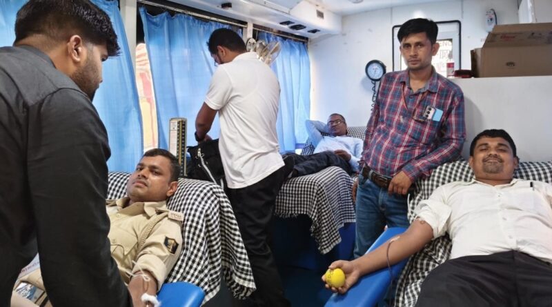 समस्तीपुर जिला व्यवहार न्यायालय परिसर में स्वैच्छिक रक्तदान शिविर का किया गया आयोजन 1 IMG 20260516 WA0094