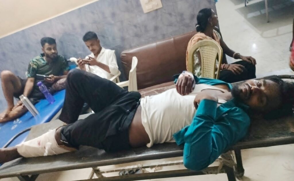 समस्तीपुर : जनगणना ड्यूटी से लौट रहे शिक्षक को ट्रैक्टर ने मारी टक्कर, तीन जगह फ्रैक्चर; चालक वाहन लेकर फरार 1 IMG 20260518 WA0001