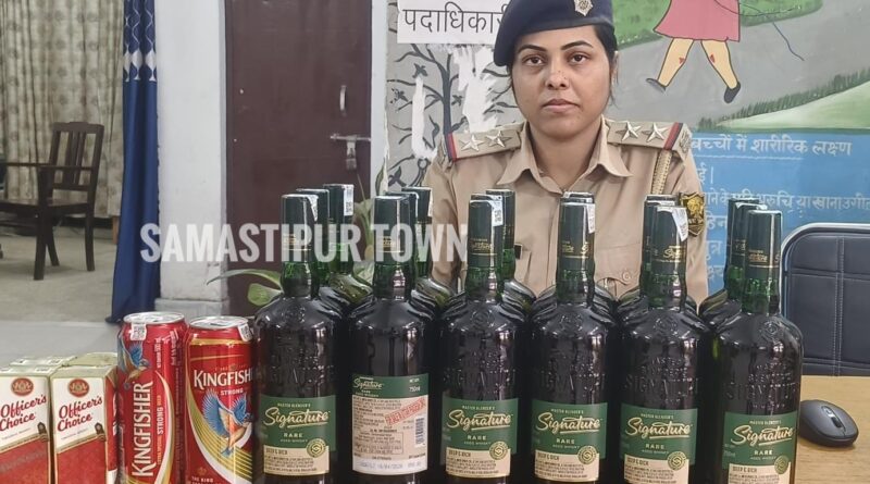 समस्तीपुर नगर थाने की पुलिस ने 15 लीटर अंग्रेजी शराब और बीयर किया बरामद 1 IMG 20260520 WA0102