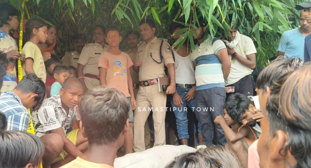 समस्तीपुर : ताड़ी पीने के दौरान चखने का पैसा मांगने के विवाद में चना बेचने वाले युवक की ह'त्या 1 FB IMG 1780826643202