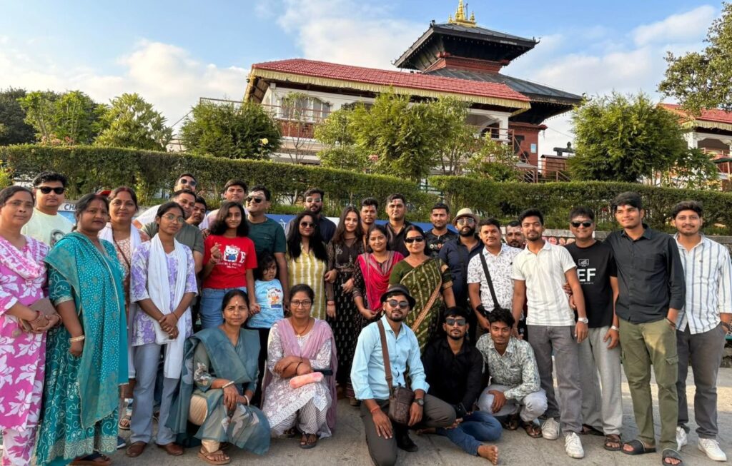 होली मिशन हाई स्कूल के शिक्षकों का नेपाल भ्रमण संपन्न, टीम भावना और नए अनुभवों से हुए समृद्ध 1 FB IMG 1781664662581