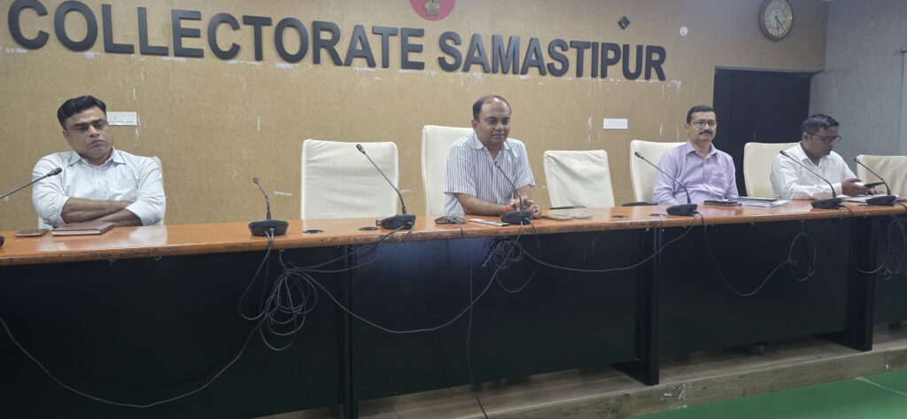 2 जून को समस्तीपुर जिले के 49 स्थानों पर लगेंगे सहयोग शिविर, डीएम ने तैयारियों की समीक्षा की 1 IMG 20260601 WA0093