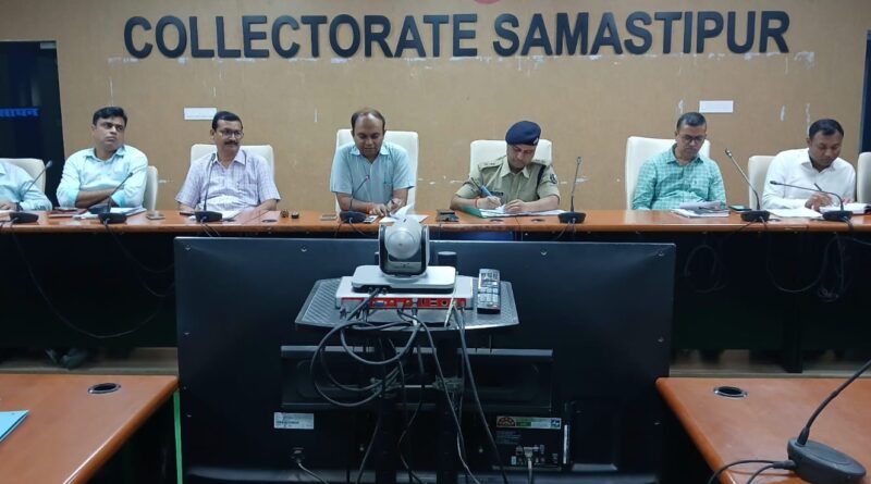 नीट (यूजी) परीक्षा 2026 को लेकर प्रशासन अलर्ट, केंद्रों पर होगी बायोमेट्रिक जांच व कड़ी निगरानी, कल तक CCTV और जैमर लगाने का कार्य पूरा करने का निर्देश 1 IMG 20260619 WA0538
