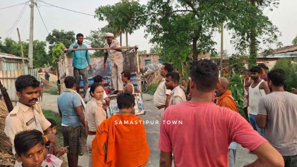 समस्तीपुर : विवाहिता की संदिग्ध मौ'त, मायके वालों ने लगाया ह'त्या का आरोप, ससुराल के सभी सदस्य फरार 1 Samastipur News tajpur morwa mohanpur married woman jyoti kumari murder husband flee