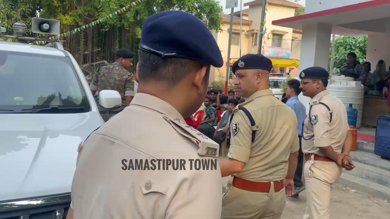 पुलिस के नाक के नीचे चलता रहा सरकारी नौकरी के नाम पर बंधक बनाने का खेल; सिवान की एक युवती ने 9 महीने पूर्व SP को भी दी थी सूचना, बावजूद नहीं हो सकी कारवाई 9 VID 20260618 WA01431