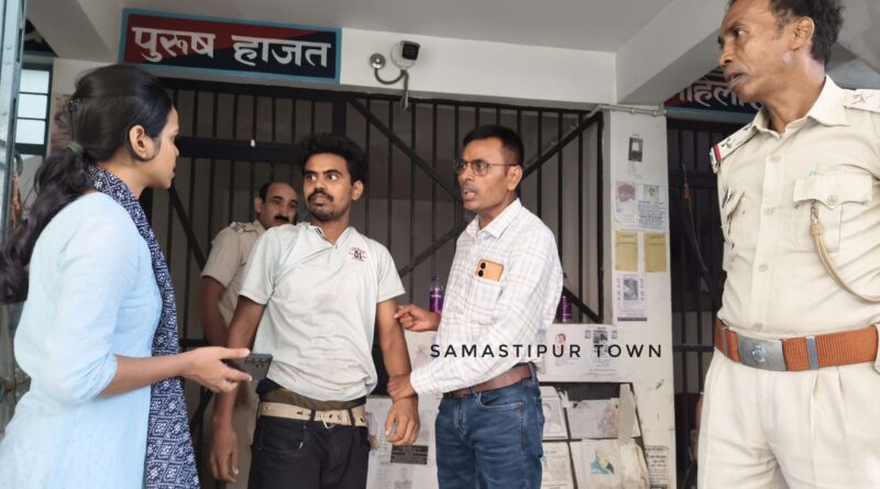 समस्तीपुर रेलवे स्टेशन पर महिला से जेवर झपटने वाला युवक धराया, लोगों ने दौड़ाकर पकड़ा 1 41baa539 3520 4144 a615 3876196a49c7 1783347225227 1