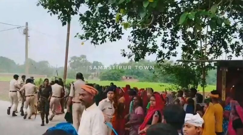 उप-मुख्यमंत्री विजय चौधरी के काफिले के दौरान समस्तीपुर में हंगामा, धक्का-मुक्की एवं झड़प के बीच एक पुलिसकर्मी घायल 1 5059c645 bc78 468e 98b0 4d99164bba55