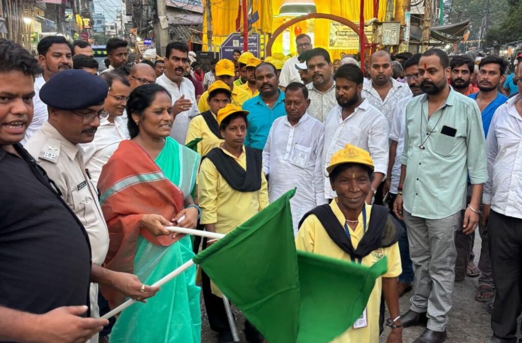 समस्तीपुर शहर की सड़कों पर लगने वाले जाम से लोगों को निजात दिलाने के लिए आज से तैनात होंगे ट्रैफिक वोलियंटर्स 1 FB IMG 1782868763234