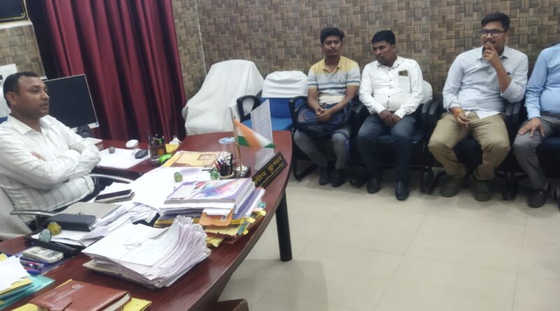 ओवरब्रिज मरम्मत कार्य को लेकर निजी स्कूलों के प्राचार्यों के साथ SDO ने की बैठक 1 IMG 20260708 WA0056
