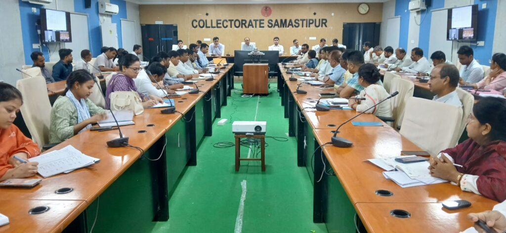 DM ने आंतरिक संसाधन, आपदा प्रबंधन व अवसंरचनात्मक योजनाओं की समीक्षा की, बाढ़ से निपटने की तैयारियां दुरुस्त रखने को कहा 1 IMG 20260724 WA0031