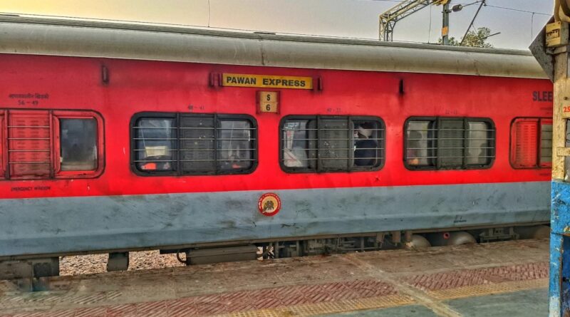 पवन एक्सप्रेस में टिकट टेंपरिंग का पर्दाफाश, समस्तीपुर जंक्शन पर दो महिला समेत चार यात्री गिरफ्तार 1 M5qamMCRh2JMQoailofiJbUetaE
