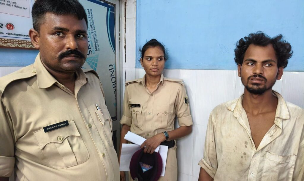 समस्तीपुर में स्टेशन के पास झाड़ियों में मिली नाबालिग, दुष्कर्म के आरोप में युवक गिरफ्तार, वृंदावन से बहला-फुसला कर लाया था 1 f2e27f3e 4307 4957 8feb f57b8e1e40d6 1783685007988