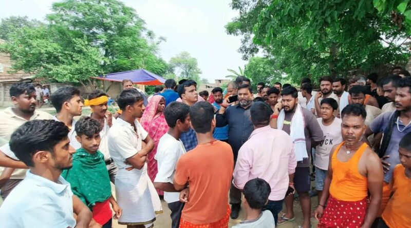 समस्तीपुर में गंगा के ढाब से 22 घंटे बाद मिला 14 वर्षीय किशोर का शव, पशु चारा लाने के दौरान हुआ था हादसा 1 22sam 20 22082026 59 499b44 hero 1