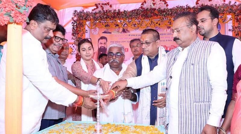 रोसड़ा में 13.81 KM डबल बाईपास सड़क का हुआ शिलान्यास, जाम की समस्या से निजात दिलाने की दिशा में रखी गयी आधारशिला 1 FB IMG 1786299691020