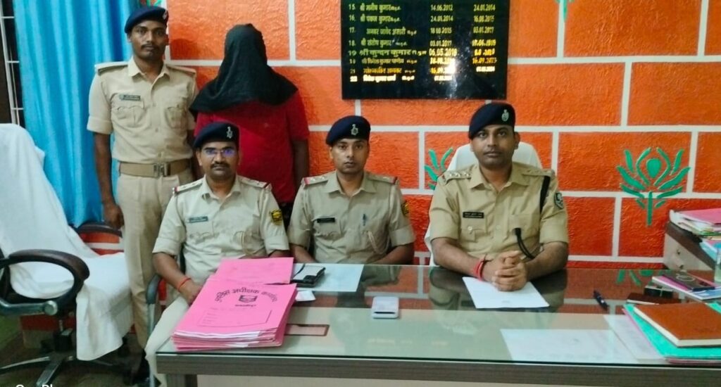 रेवाड़ी ढाला गुमटी के पास हथियार के बल पर मोबाइल लूट का खुलासा, एक आरोपी गिरफ्तार 1 IMG 20260802 WA0157