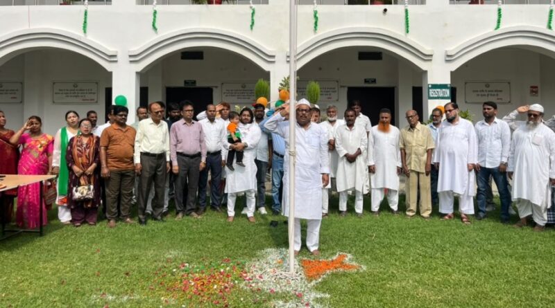 मौलाना मजहरूल हक टीचर्स ट्रेनिंग कॉलेज में हर्षोल्लास से मना स्वतंत्रता दिवस 1 IMG 20260816 WA0113