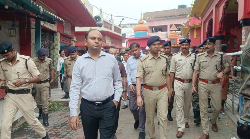 अंतिम सोमवारी पर थानेश्वर स्थान में उमड़ेगी भारी भीड़ डीएम-एसपी ने मंदिर परिसर का किया निरीक्षण; सुरक्षा, ट्रैफिक व श्रद्धालुओं की सुविधा को लेकर दिए निर्देश 1 IMG 20260822 WA0138