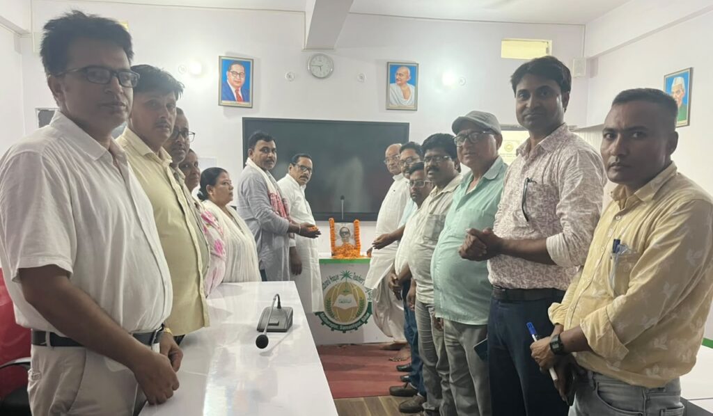 समस्तीपुर कांग्रेस कार्यालय में 26वीं पुण्यतिथि पर याद किए गए पूर्व शिक्षा मंत्री अनुग्रह नारायण सिंह 1 IMG 20260824 WA0039