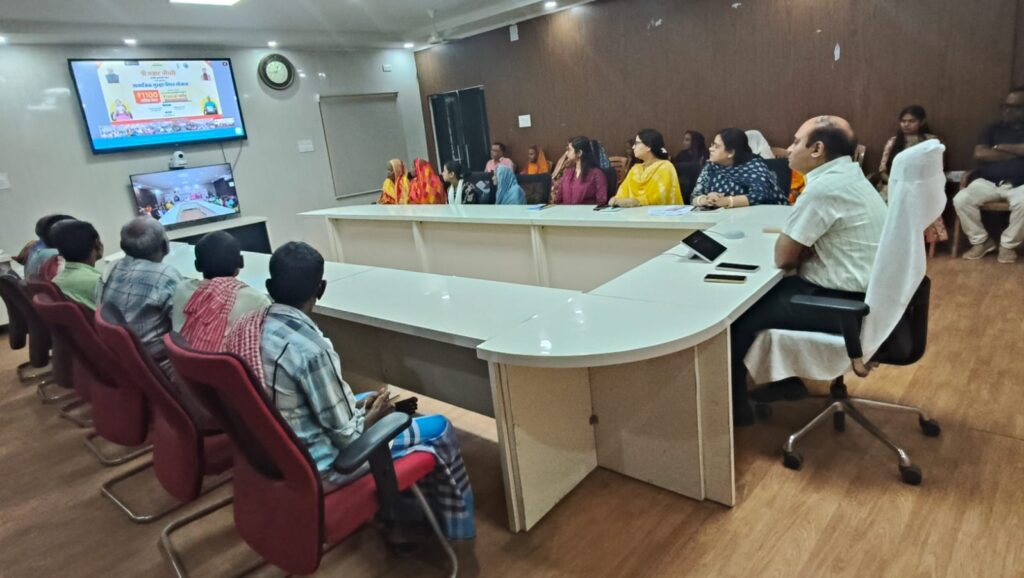 समस्तीपुर में 4.48 लाख पेंशनधारियों के खाते में 52.55 करोड़ रुपये अंतरित, सीएम ने डीबीटी के माध्यम से पेंशन व बकाया राशि का किया हस्तांतरण 1 IMG 20260910 WA0039