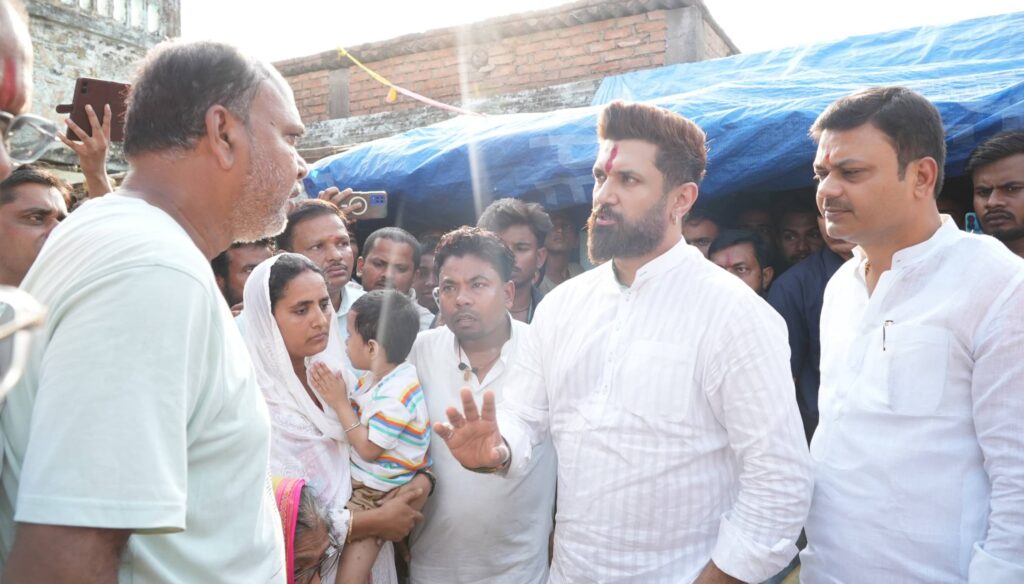 अपनी सरकार के साथ भी और सवाल भी, चिराग पासवान की भूमिका पर राजनीति में चर्चा तेज 1 HUV 3nLbEAAaTYo