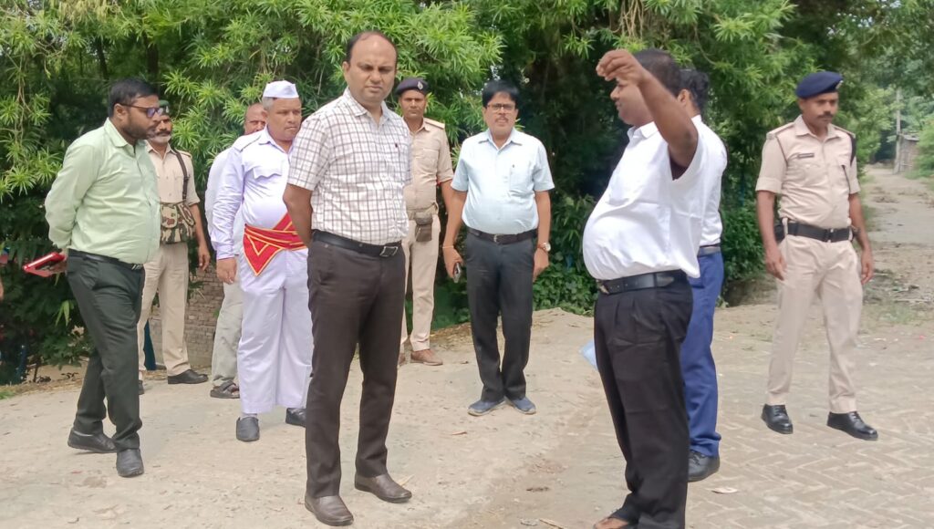 सिंघिया बाजार में जाम की समस्या से अब जल्द मिलेगी निजात DM ने बाईपास स्थल का किया निरीक्षण 1 IMG 20261007 WA0000