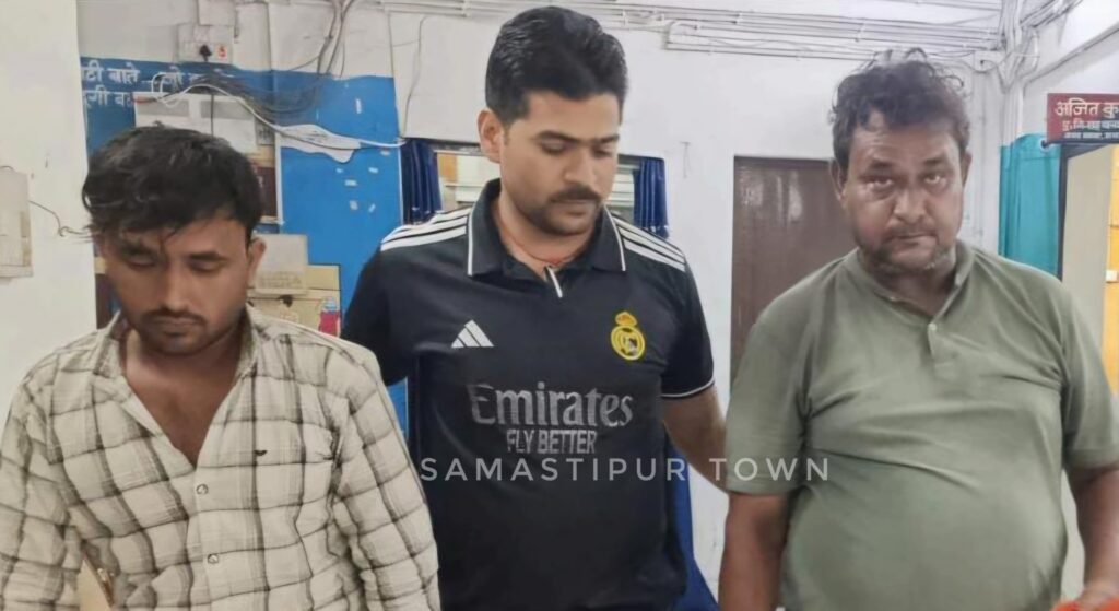 समस्तीपुर शहर में चोरी की बाइक के साथ कोढ़ा गिरोह का दो सदस्य गिरफ्तार, दलसिंहसराय में हुए 4 छिनतई की घटनाओं में संलिप्तता स्वीकारी 1 IMG 20261007 WA0101